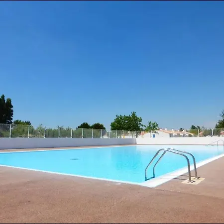 Charmante Maison T2 Avec Piscine Chauffee, Tennis, Proche Mer, Commerces, Et Wifi Inclus - Fr-1-231-307 *