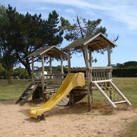Charmante Maison T2 Avec Piscine Chauffee, Tennis, Proche Mer, Commerces, Et Wifi Inclus - Fr-1-231-307 Holiday home *