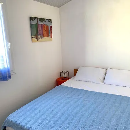 Charmante Maison T2 Avec Piscine Chauffee, Tennis, Proche Mer, Commerces, Et Wifi Inclus - Fr-1-231-307 Holiday home