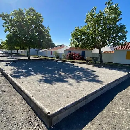 Charmante Maison T2 Avec Piscine Chauffee, Tennis, Proche Mer, Commerces, Et Wifi Inclus - Fr-1-231-307 *